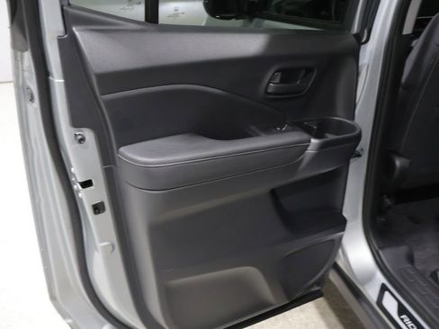 Used 2025 Honda Ridgeline Sport image 19