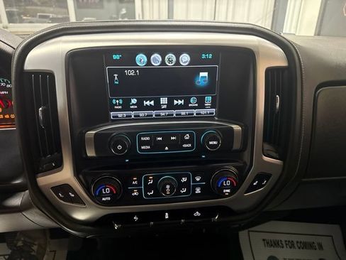 Used 2017 GMC Sierra 1500 SLT w/ SLT Premium Package AWD/4WD image 8