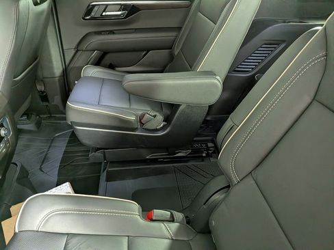 Certified 2025 Chevrolet Tahoe Premier AWD/4WD image 36