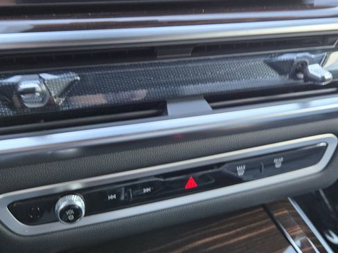 New 2026 BMW X5 xDrive50e w/ Executive Package image 21