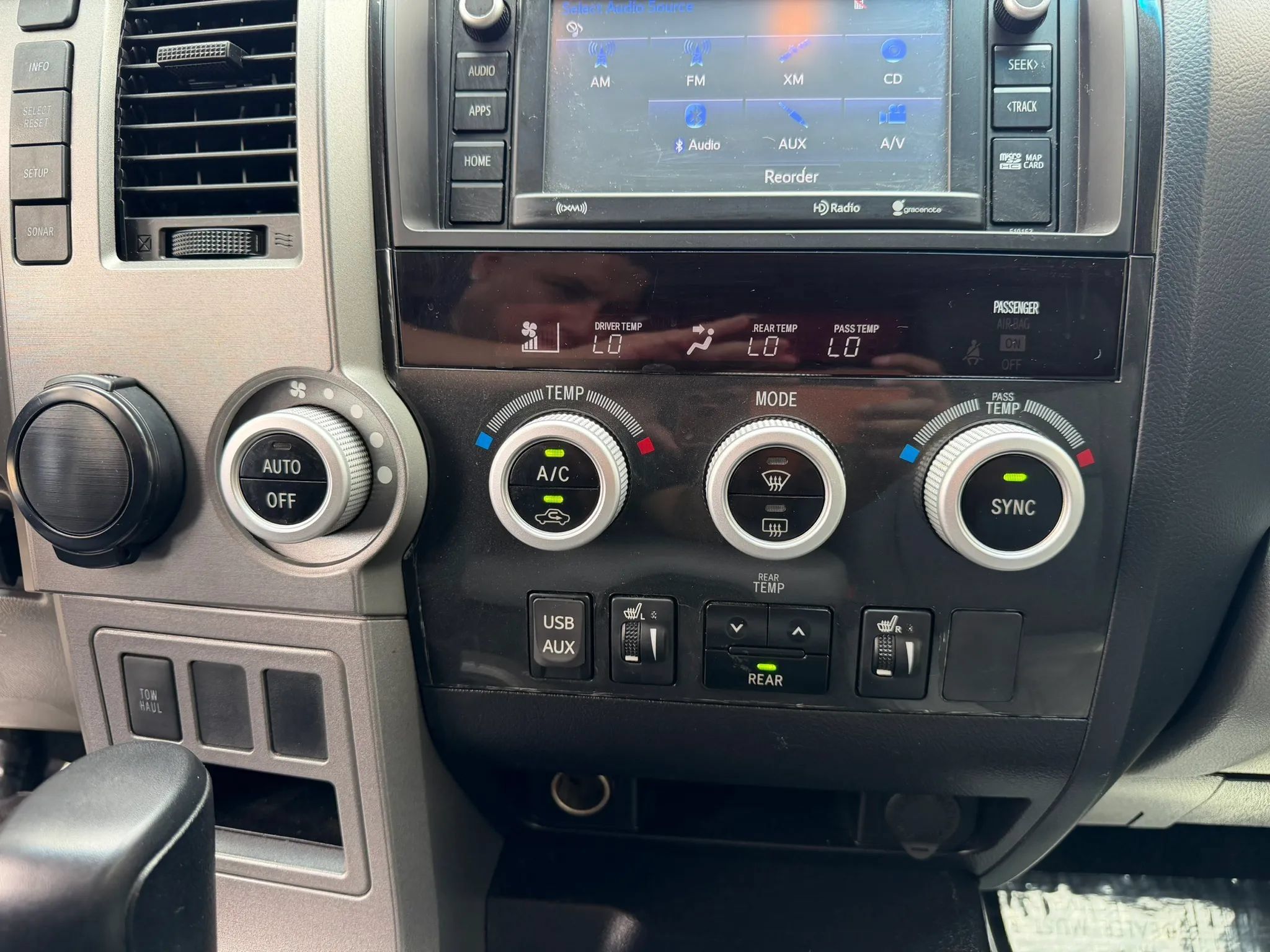 Used 2016 Toyota Sequoia SR5 w/ Premium Package RWD image 26