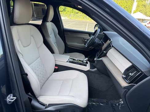 Certified 2026 Volvo XC90 B6 Plus AWD/4WD image 35
