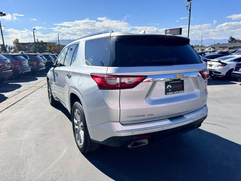 Used 2021 Chevrolet Traverse Premier AWD/4WD image 6