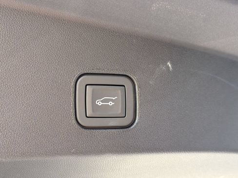 New 2026 Cadillac Lyriq V w/ Exterior Carbon Fiber Package AWD/4WD image 11