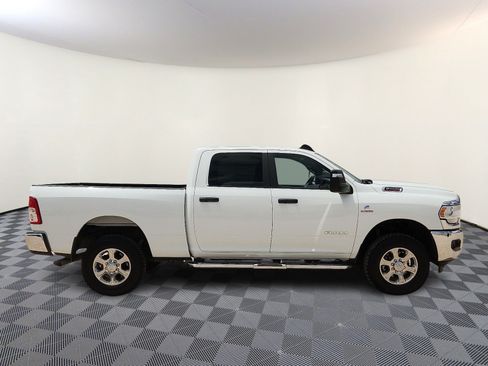 Used 2024 RAM 2500 Big Horn w/ Off Road Package AWD/4WD image 5