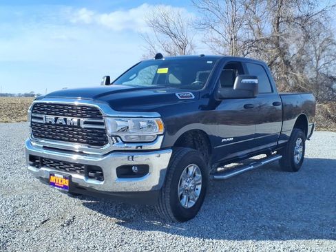 Used 2024 RAM 2500 Big Horn w/ Bed Utility Group image 8