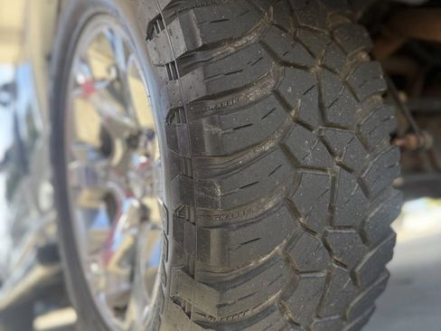 Used 2013 RAM 1500 Laramie w/ Convenience Group image 14