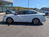 Used 2023 Subaru Legacy Premium image 5