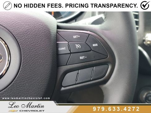Used 2022 Jeep Cherokee Trailhawk AWD/4WD image 23