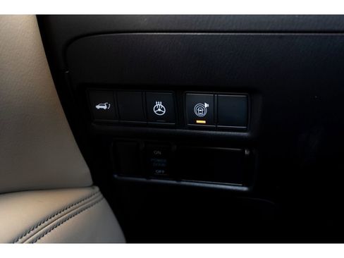 Used 2021 Nissan Armada Platinum w/ Captain's Chairs Package RWD image 29