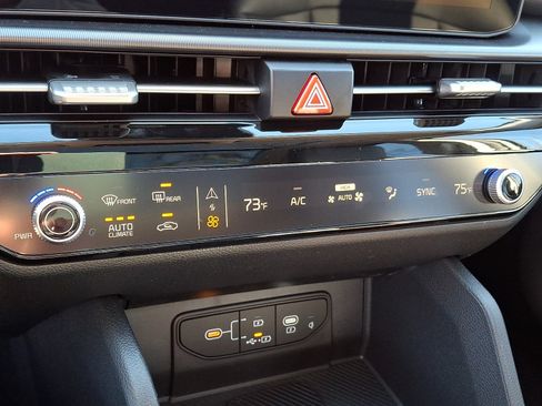 New 2026 Kia Sportage SX FWD image 10