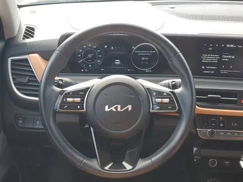 Certified 2024 Kia Seltos EX AWD/4WD image 12