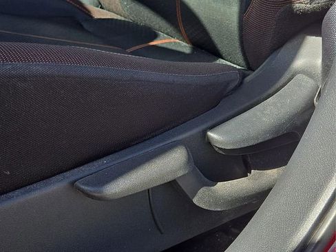 Used 2020 Nissan Versa SR image 21