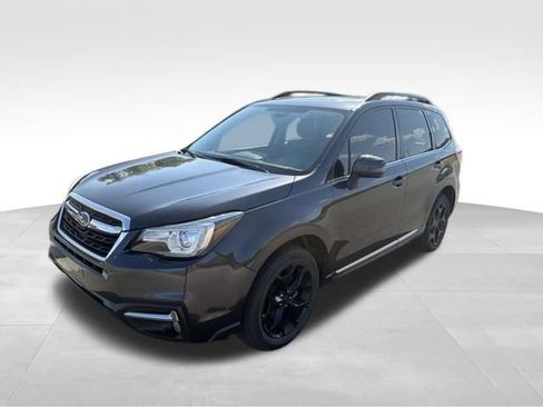 Used 2018 Subaru Forester 2.5i Touring AWD/4WD image 8