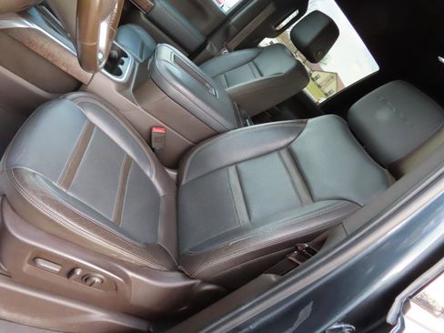 Used 2020 GMC Sierra 3500 Denali image 33