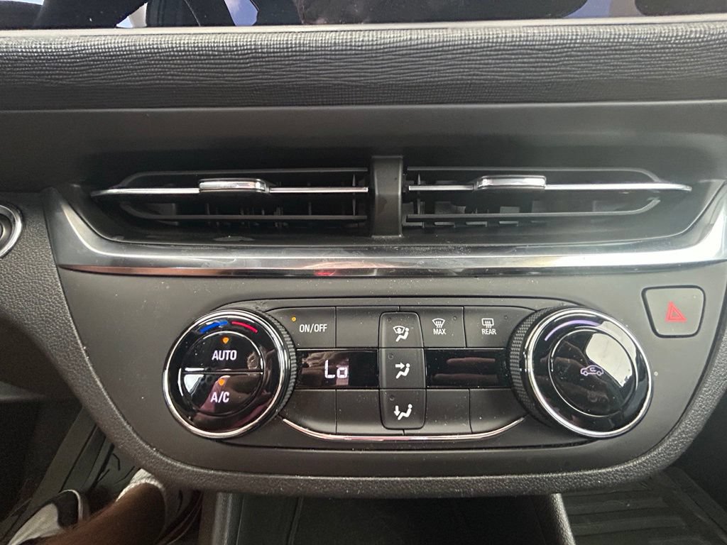 Used 2024 Buick Envista Preferred FWD image 27