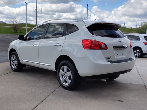 Used 2014 Nissan Rogue S w/ Convenience Package FWD image 7