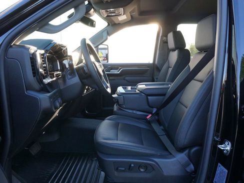 New 2026 Chevrolet Silverado 2500 LT w/ Trail Boss Package AWD/4WD image 10