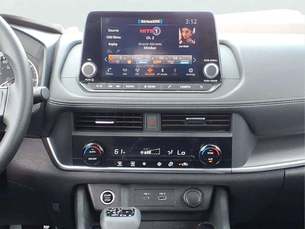 Used 2023 Nissan Rogue SV FWD image 13