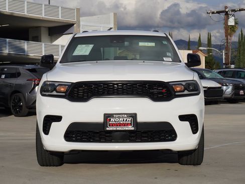 Used 2023 Dodge Durango GT image 3