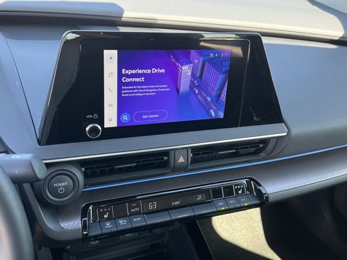 Used 2023 Toyota Prius XLE image 22