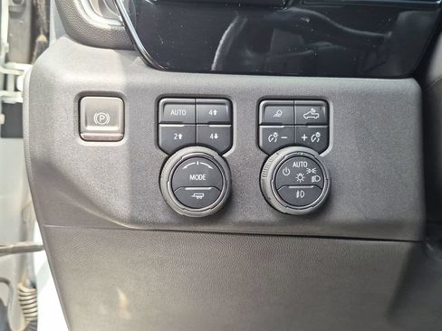 Used 2022 Chevrolet Silverado 1500 RST w/ All Star Edition Plus AWD/4WD image 19