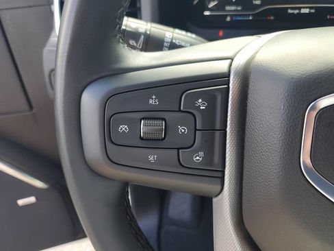 Used 2024 GMC Yukon XL Denali AWD/4WD image 18