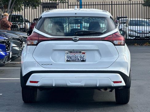 Used 2024 Nissan Kicks S image 4