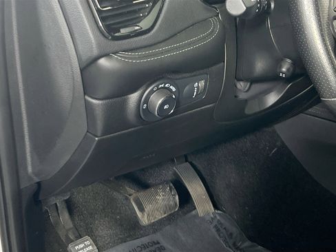 Used 2022 Dodge Durango GT image 10