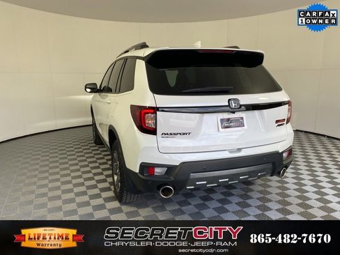 Used 2024 Honda Passport TrailSport image 5