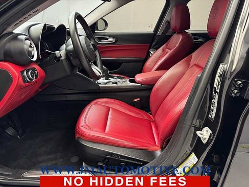 Used 2020 Alfa Romeo Giulia Ti w/ Active Blind Spot Package AWD/4WD image 13