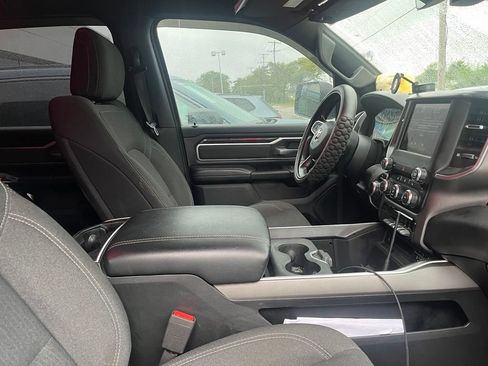 Used 2020 RAM 1500 Big Horn AWD/4WD image 4