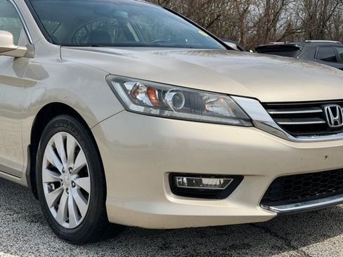 Used 2013 Honda Accord EX image 2