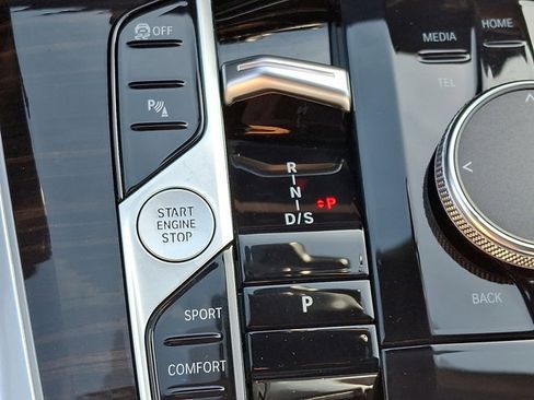 Certified 2024 BMW X5 xDrive40i w/ Premium Package image 15