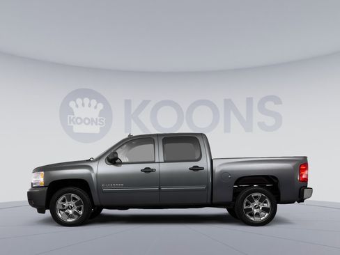 Used 2011 Chevrolet Silverado 1500 LT w/ All-Star Edition AWD/4WD image 2