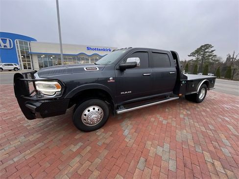 Used 2019 RAM 3500 Laramie image 15