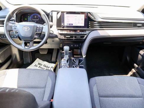 Used 2026 Toyota Camry LE FWD image 8