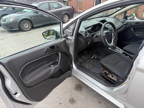 Used 2018 Ford Fiesta SE FWD image 10