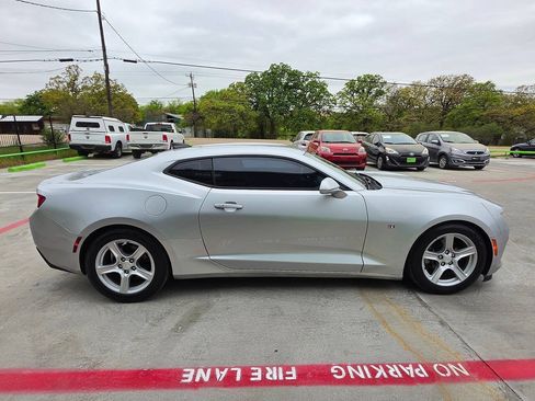 Used 2016 Chevrolet Camaro LT RWD image 18