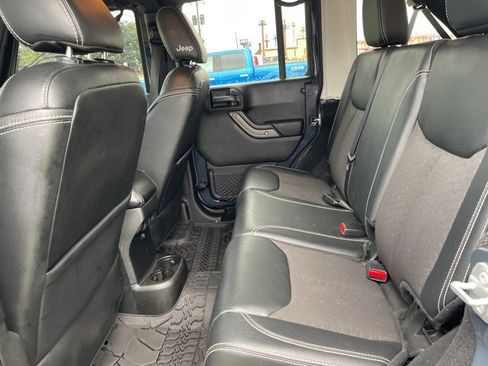 Used 2017 Jeep Wrangler Unlimited Sport image 9