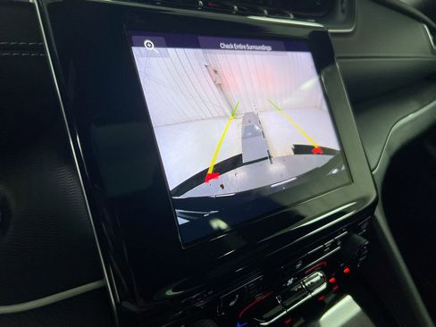 Used 2025 Jeep Grand Cherokee Laredo X w/ Luxury Tech Group I image 14