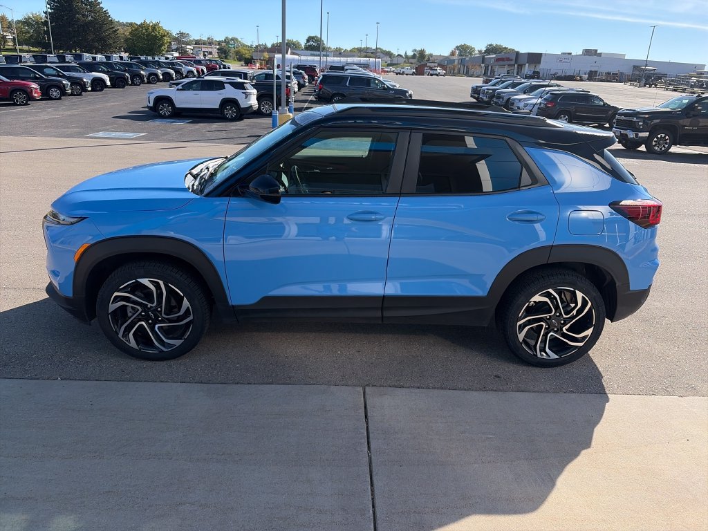 Used 2024 Chevrolet TrailBlazer RS w/ Convenience Package AWD/4WD image 4