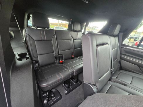 Used 2023 Chevrolet Tahoe RST AWD/4WD image 16