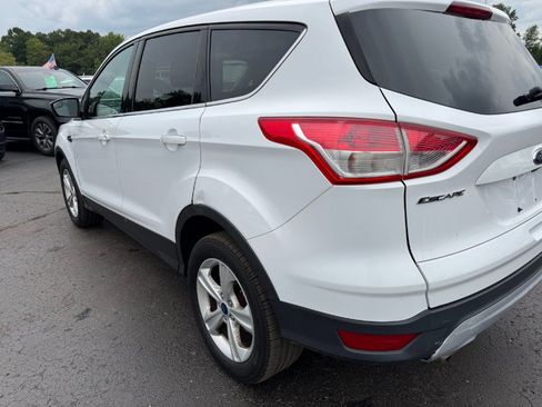 Used 2016 Ford Escape SE AWD/4WD image 10