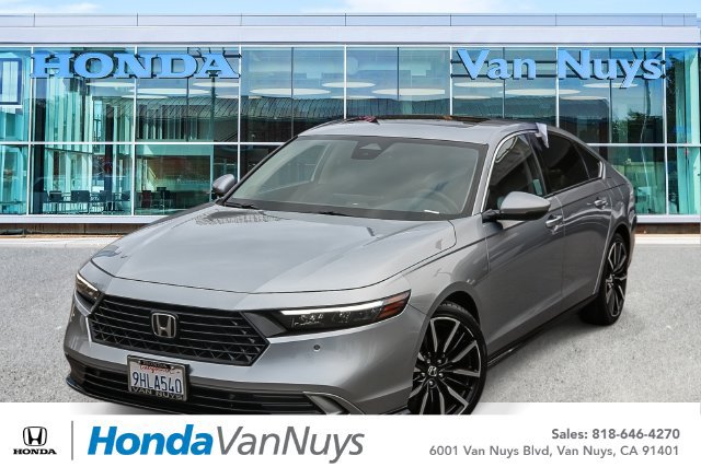 Used 2023 Honda Accord Touring image 1
