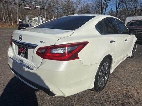 Used 2016 Nissan Altima 2.5 SV image 6