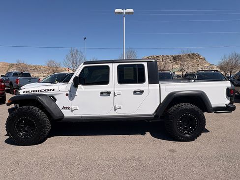 Used 2020 Jeep Gladiator Rubicon AWD/4WD image 2