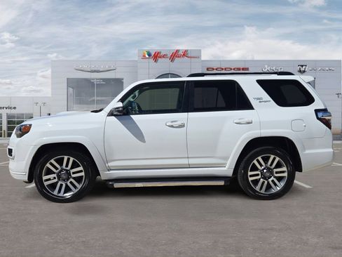 Used 2022 Toyota 4Runner TRD Sport w/ Technology Package image 2