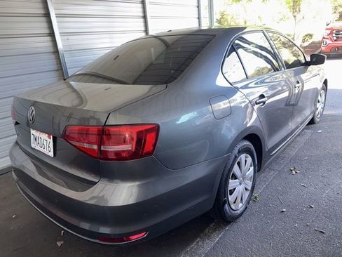 Used 2015 Volkswagen Jetta S FWD image 2