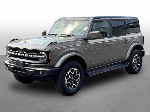 Certified 2025 Ford Bronco Outer Banks AWD/4WD image 3